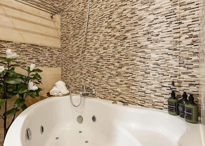 Qult - Terranova Bucarest