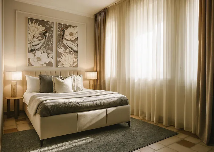 Qult - Terranova Bucureşti