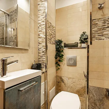 Qult - Terranova Apartment *